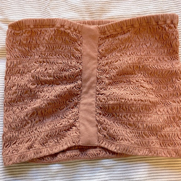 American eagle peach ruffle tube top - Picture 2 of 4